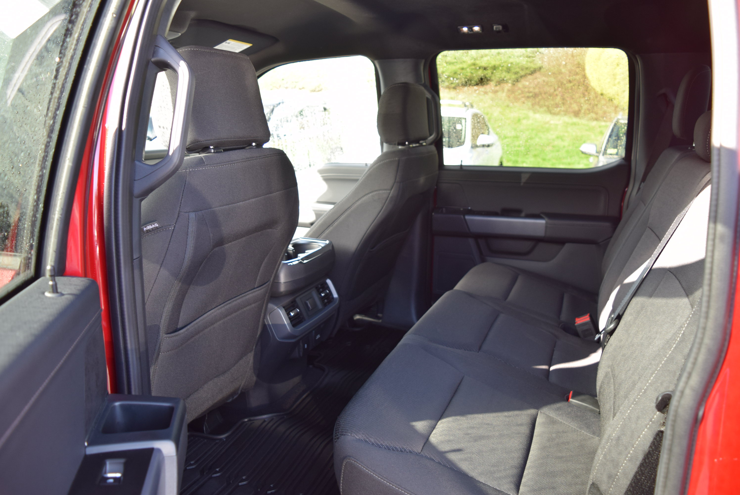 Used 2025 Ford F150 XLT w/ Equipment Group 302A MID AWD/4WD image 9