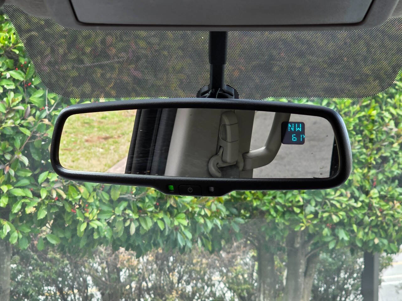 Used 2013 Nissan Frontier SV w/ SV Value Truck Pkg image 24