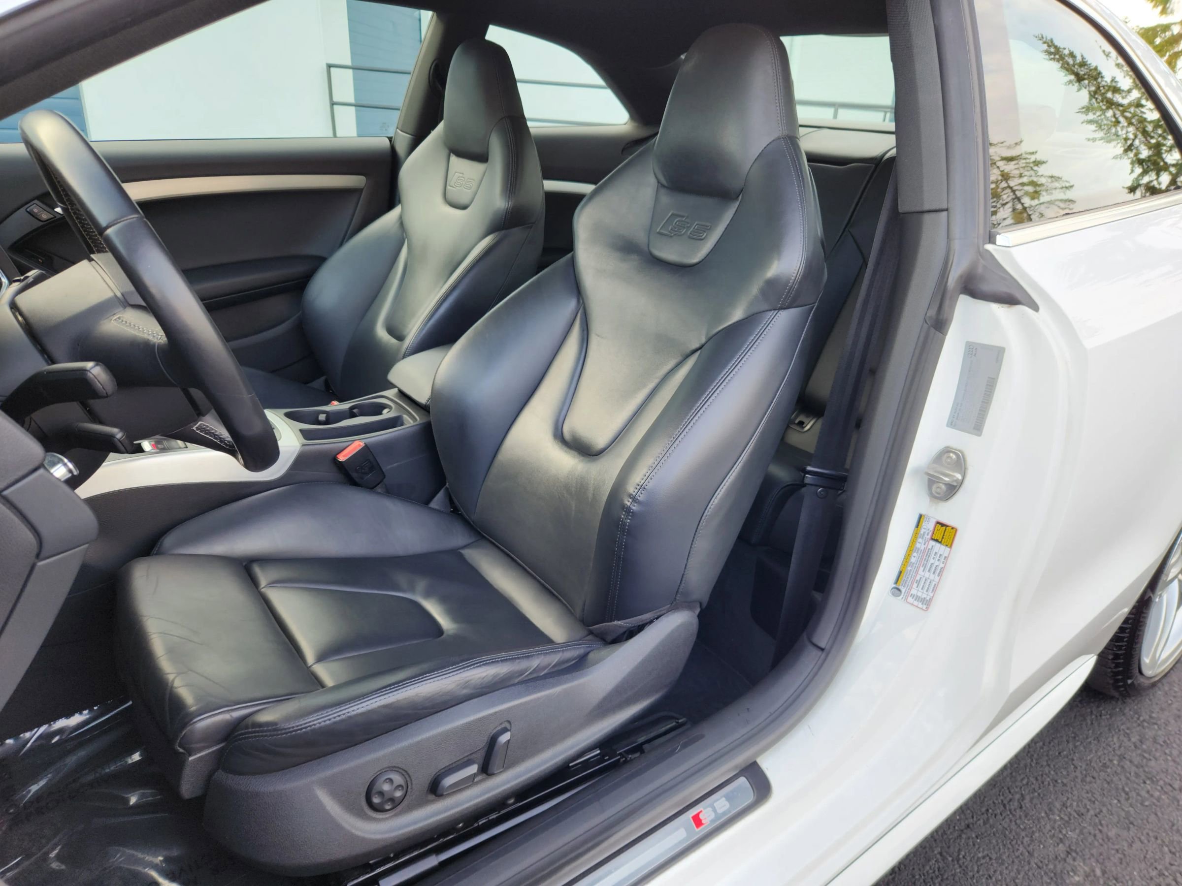 Used 2012 Audi S5 Premium Plus image 8