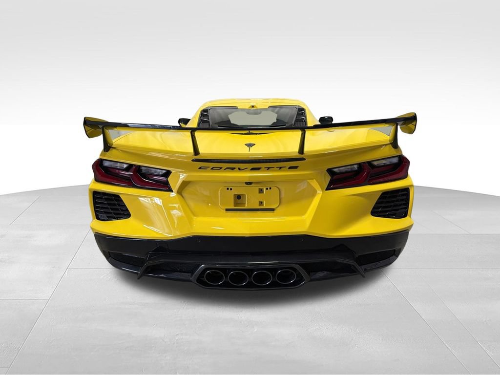New 2027 Chevrolet Corvette Stingray Coupe w/ Z51 Performance Package RWD image 10