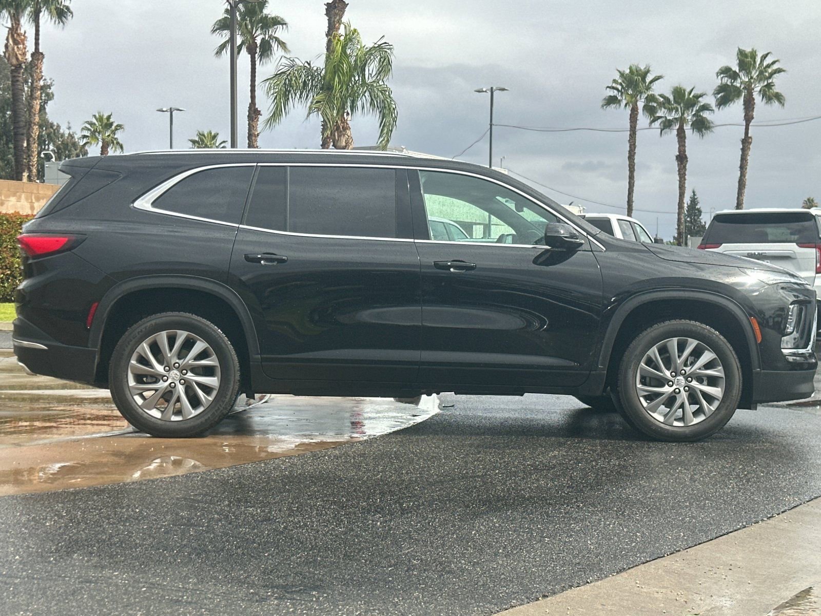 New 2026 Buick Enclave Preferred w/ Power Package FWD image 3