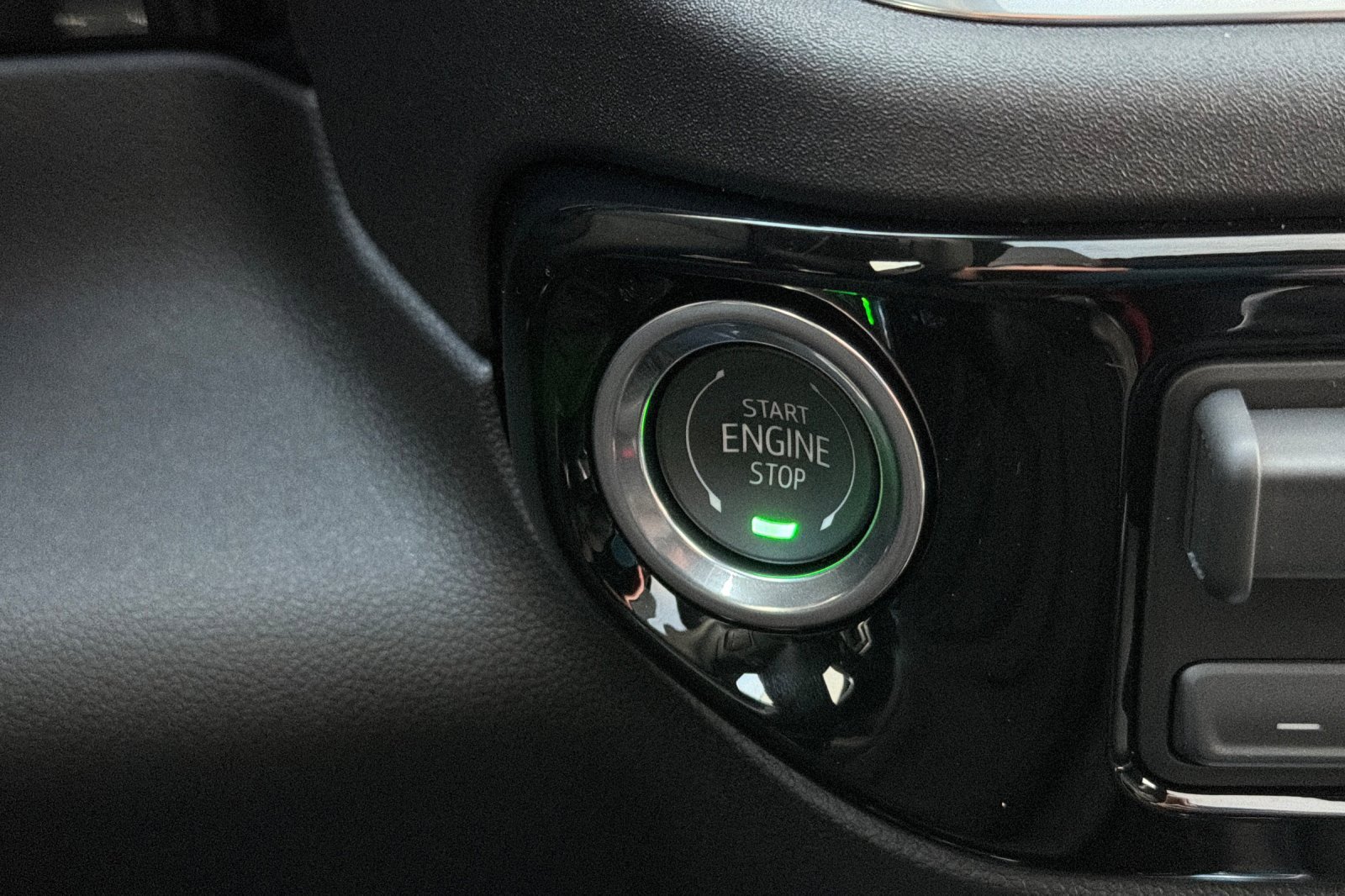 New 2026 GMC Sierra 3500 SLT w/ SLT Premium Package image 19