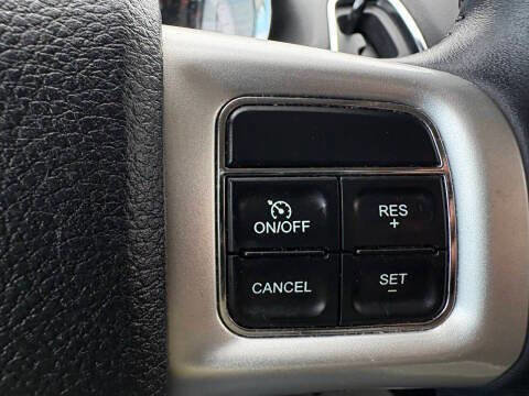 Used 2012 Dodge Grand Caravan SXT image 44