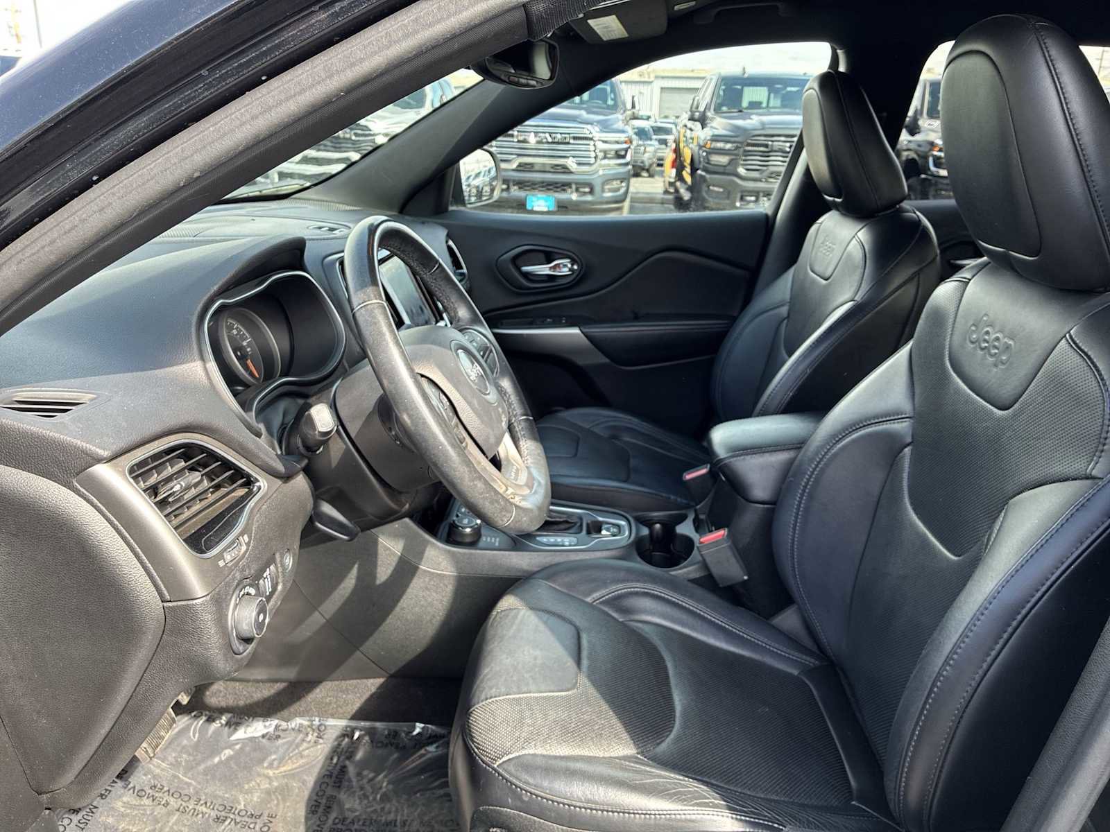 Certified 2019 Jeep Cherokee High Altitude image 13