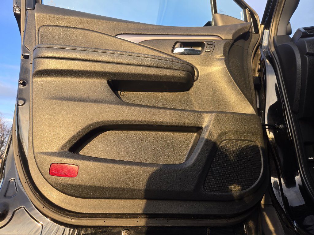 Used 2021 Honda Pilot Black Edition image 9