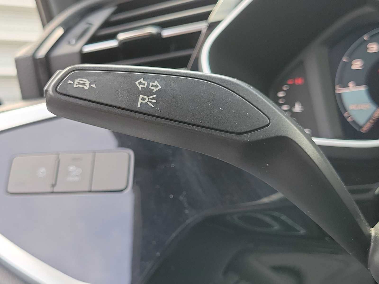 Certified 2022 Audi Q3 2.0T Premium Plus AWD/4WD image 24