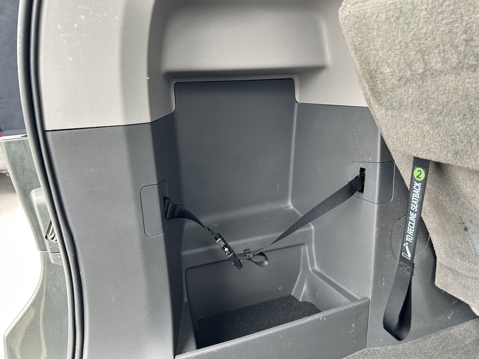 Used 2018 Toyota Sienna XLE w/ Carpet Mat Package image 16