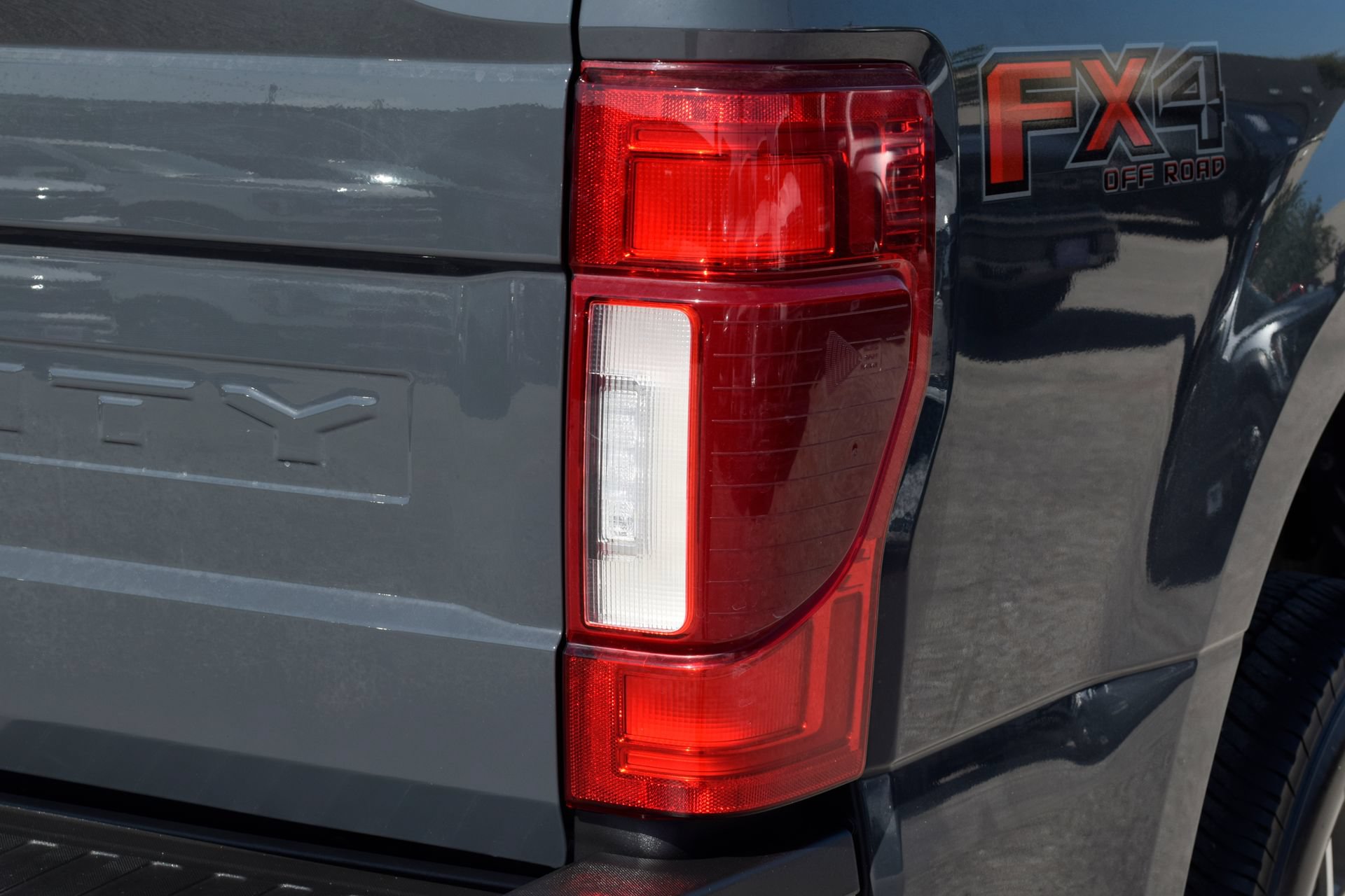 Used 2021 Ford F250 Lariat w/ Lariat Ultimate Package AWD/4WD image 20