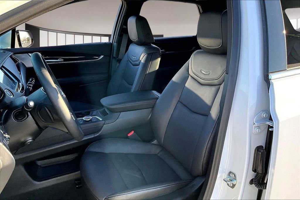 New 2026 Cadillac XT5 Premium Luxury w/ Driver Assist Package FWD image 9