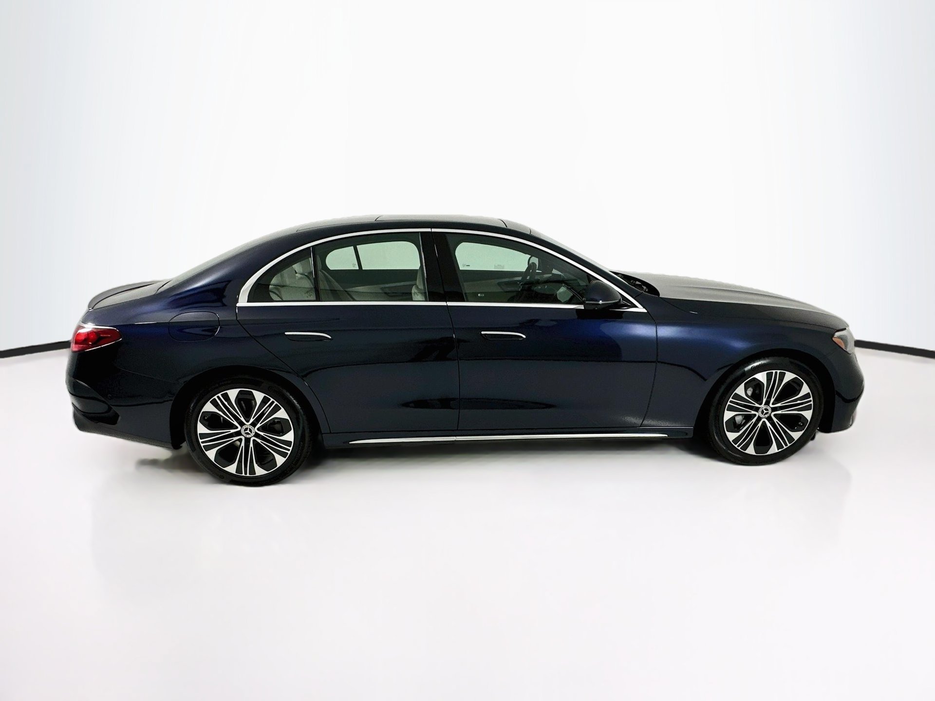 New 2027 Mercedes-Benz E 350 Sedan image 9