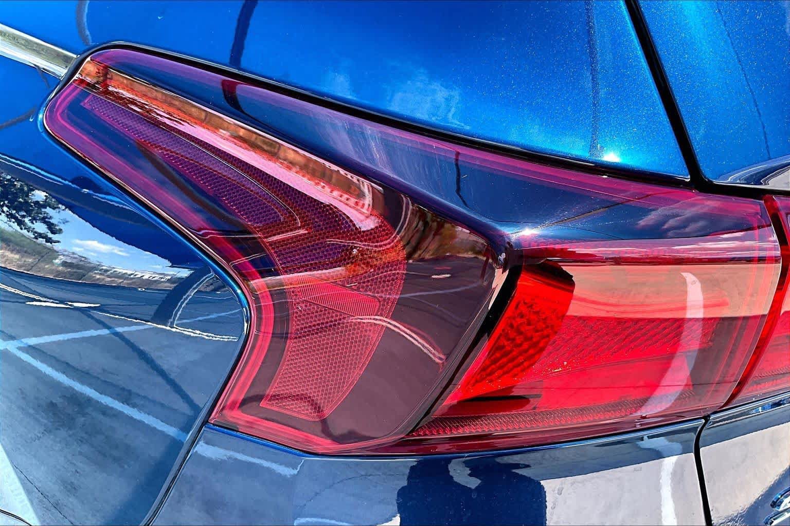 Used 2020 Hyundai Santa Fe Limited FWD image 28