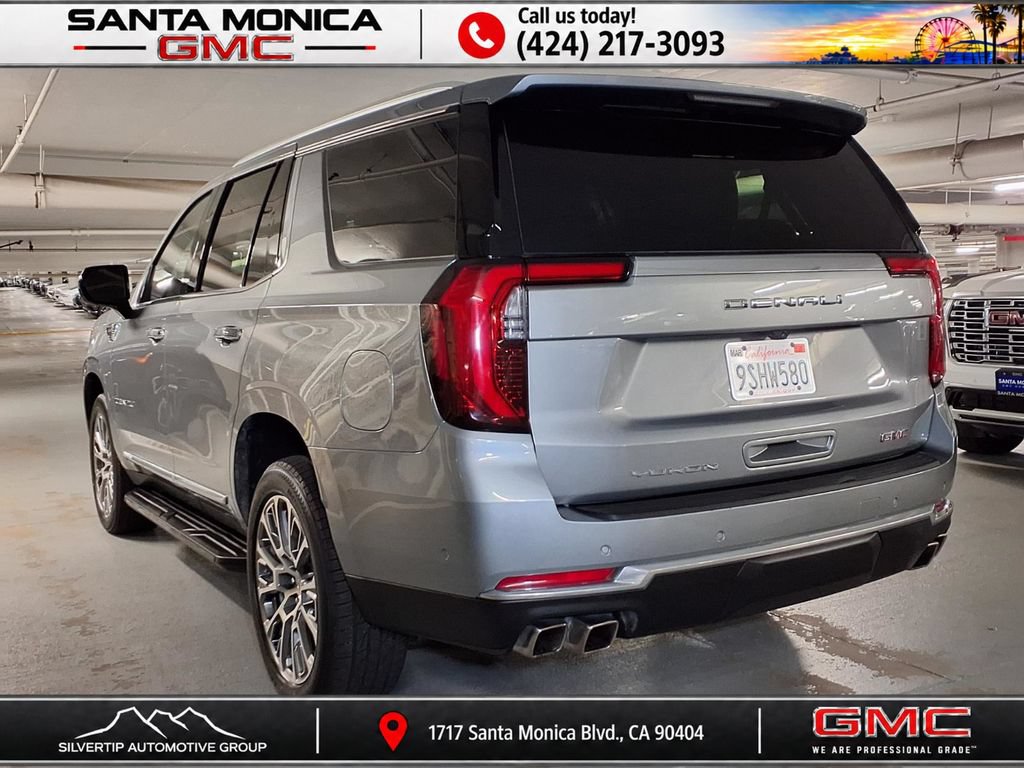 Used 2025 GMC Yukon Denali AWD/4WD image 3