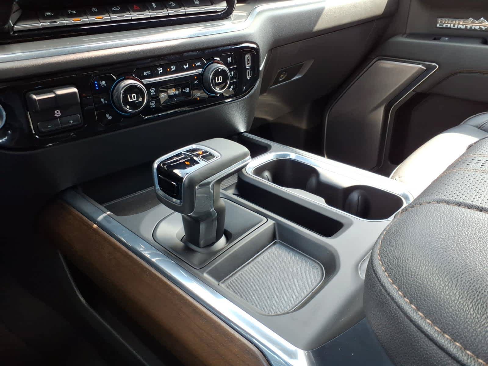 Certified 2023 Chevrolet Silverado 1500 High Country w/ Technology Package AWD/4WD image 13