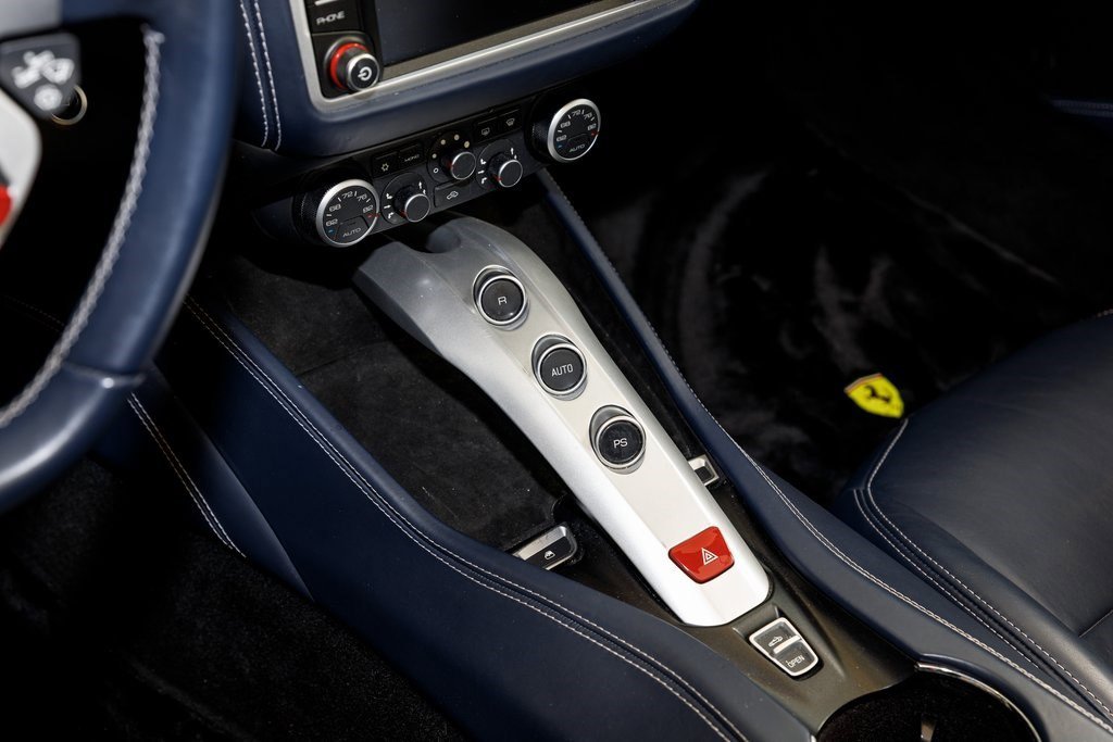 Used 2016 Ferrari California T image 21