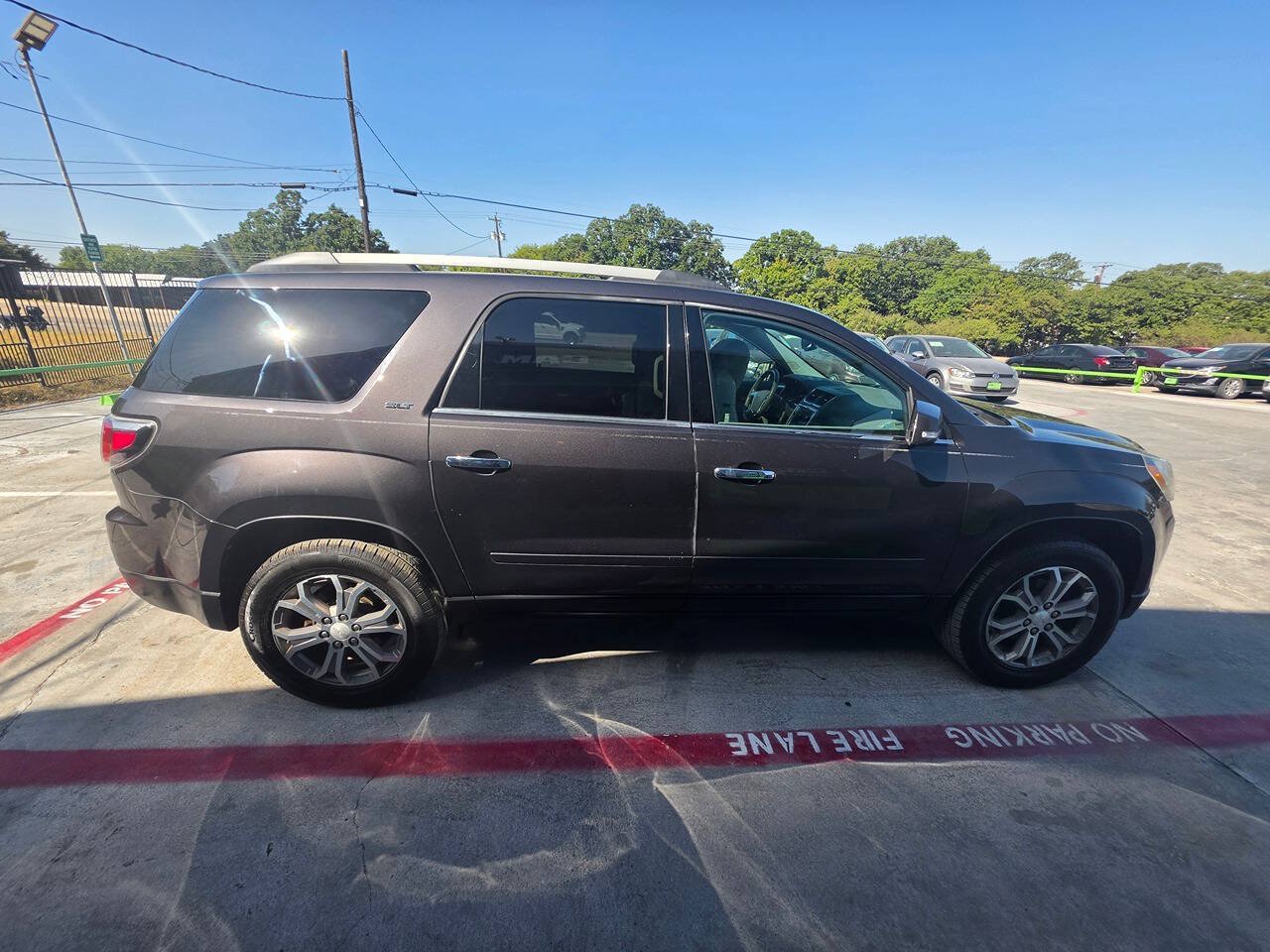 Used 2014 GMC Acadia SLT FWD image 16
