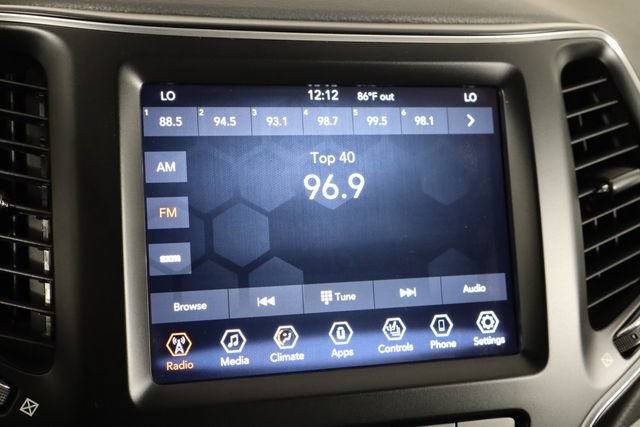 Used 2021 Jeep Cherokee Latitude Lux w/ Comfort/Convenience Group AWD/4WD image 29