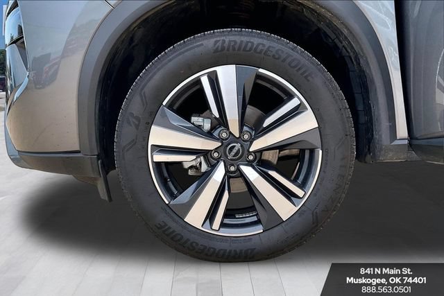 Used 2026 Nissan Rogue SL FWD image 32