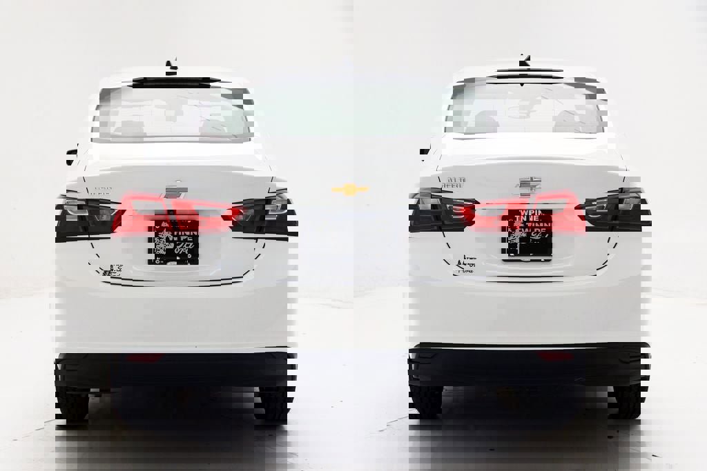 Used 2023 Chevrolet Malibu LS image 8