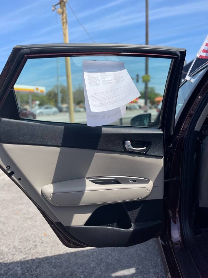 Used 2016 Kia Optima LX image 25