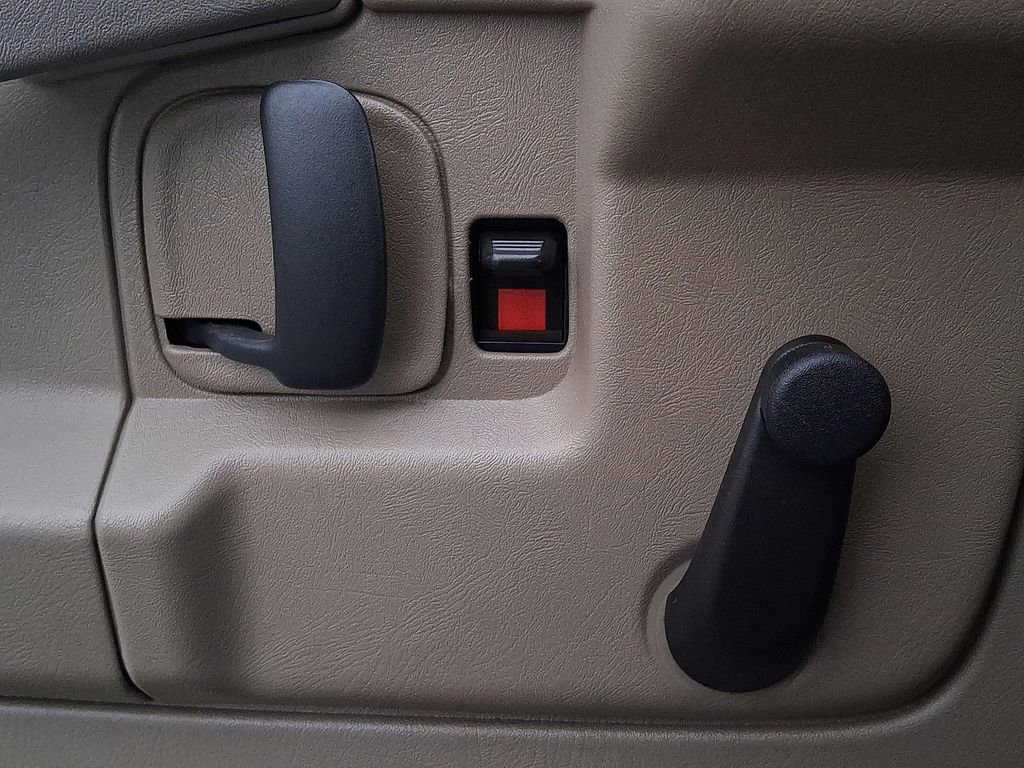 Used 2013 Chevrolet Express 1500 LS image 27