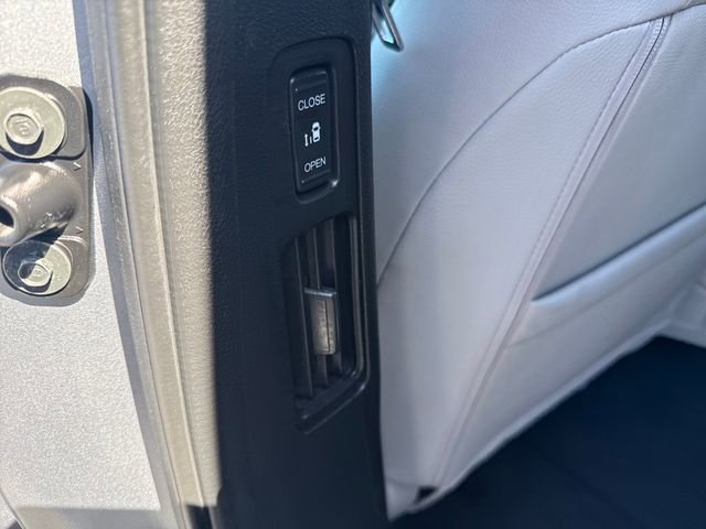 Used 2018 Honda Odyssey Touring image 18