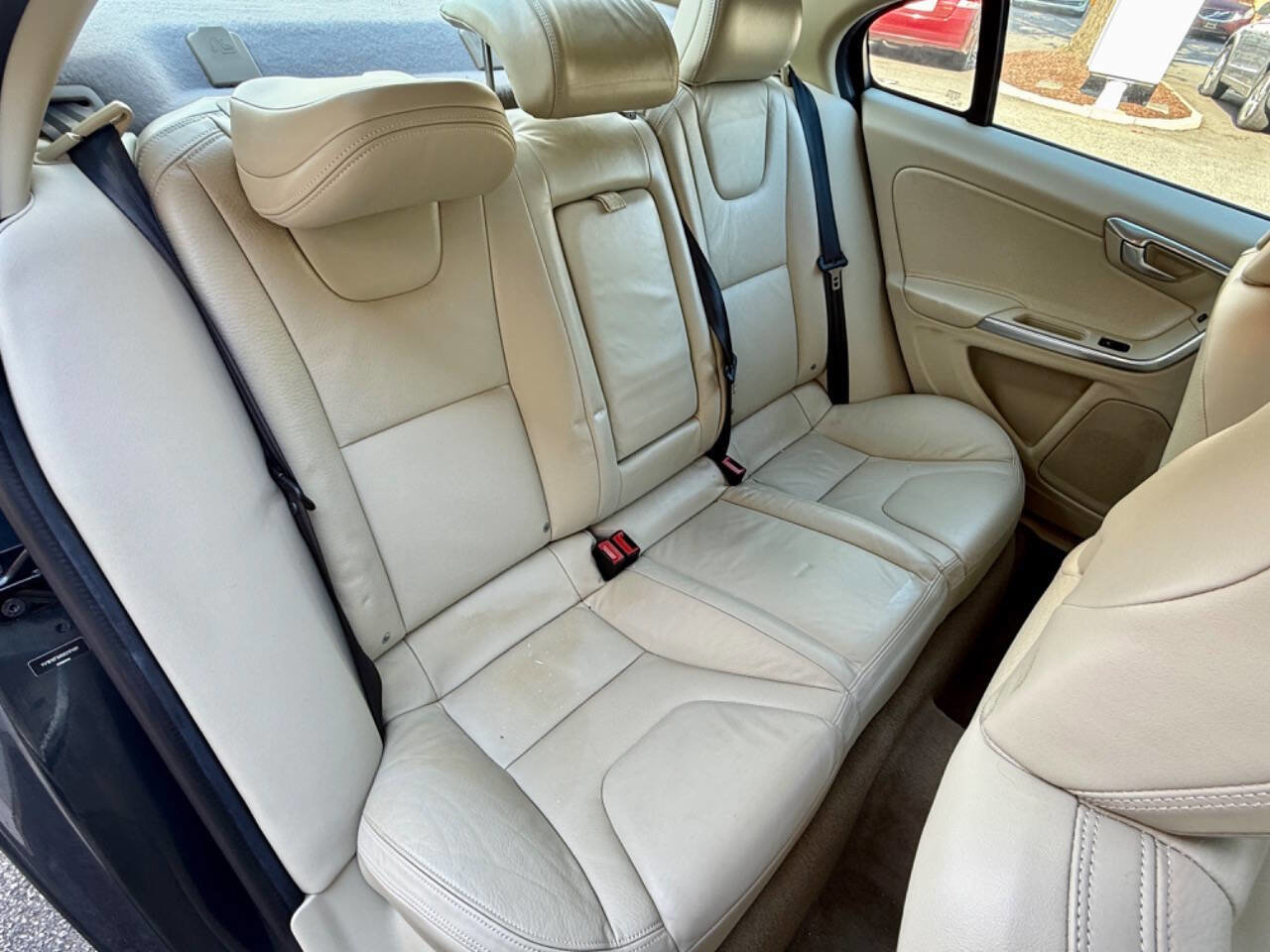 Used 2013 Volvo S60 T5 image 32