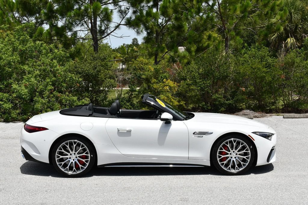 Used 2024 Mercedes-Benz SL 55 AMG 4MATIC image 46