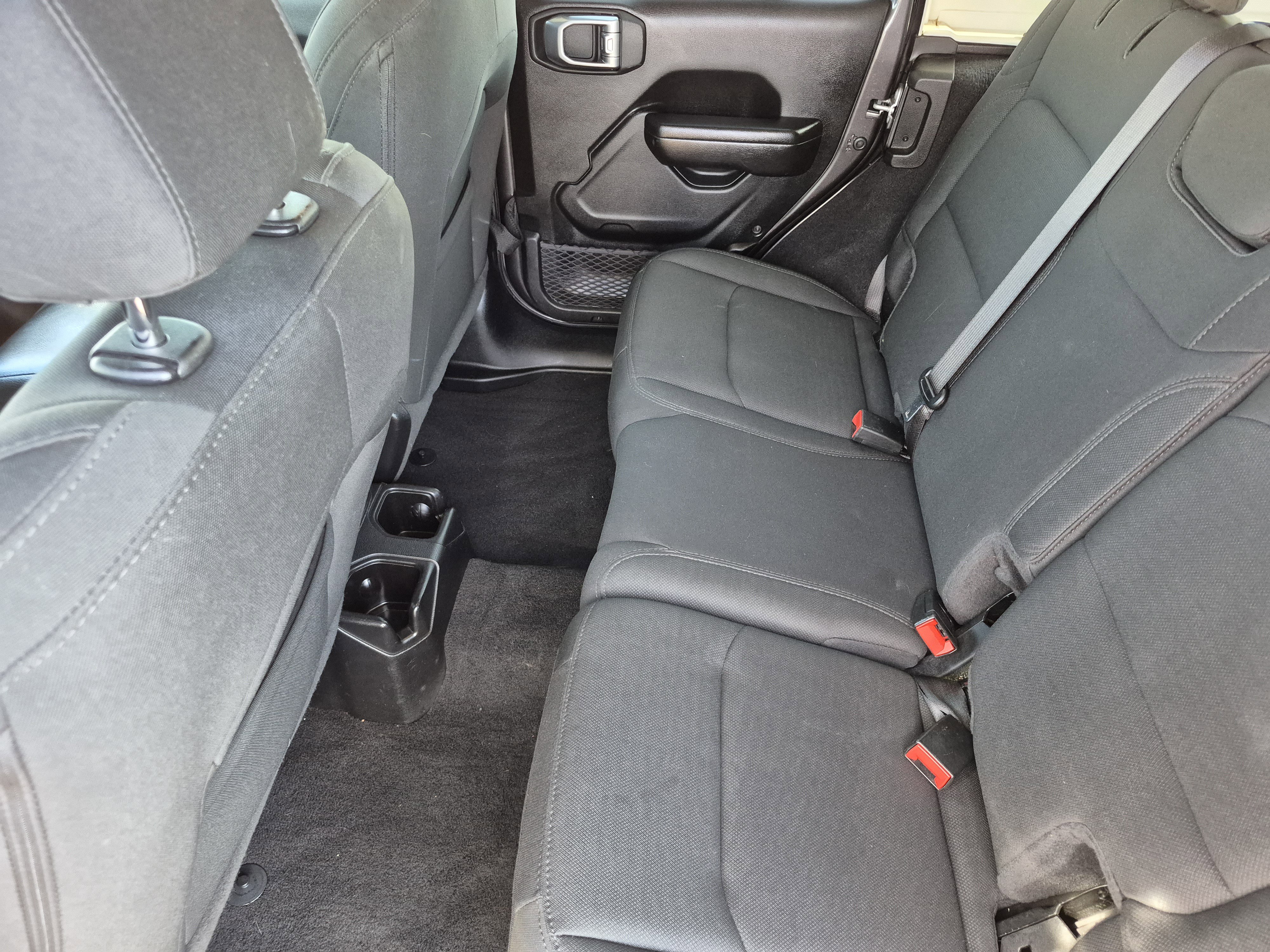 Used 2021 Jeep Wrangler Unlimited Sport image 31