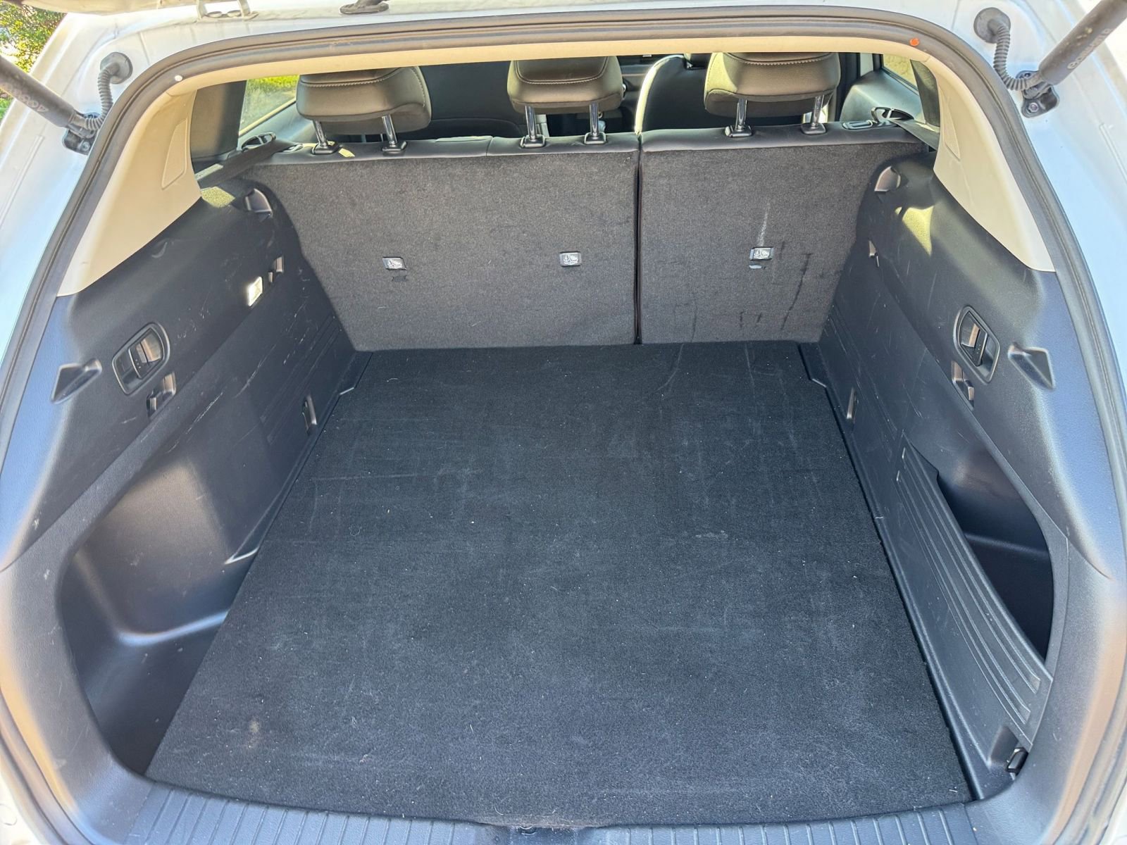 Used 2025 MAZDA CX-50 2.5 Hybrid w/ Premium Plus Pkg image 29