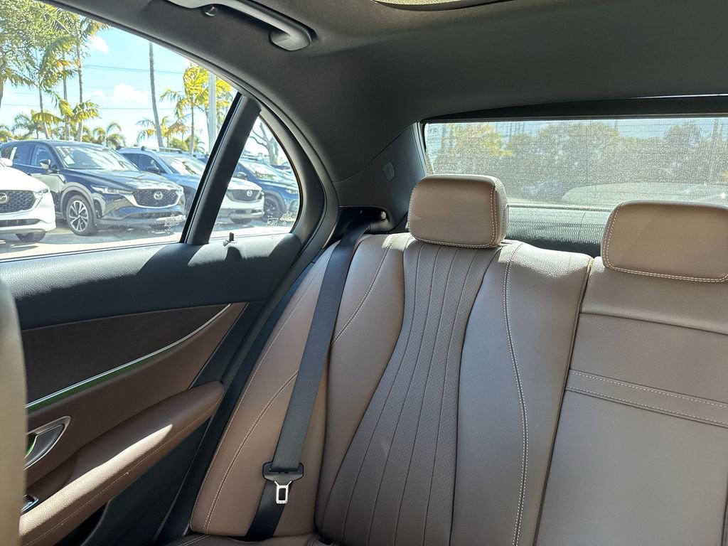 Used 2022 Mercedes-Benz E 350 Sedan w/ Driver Assistance Package image 17