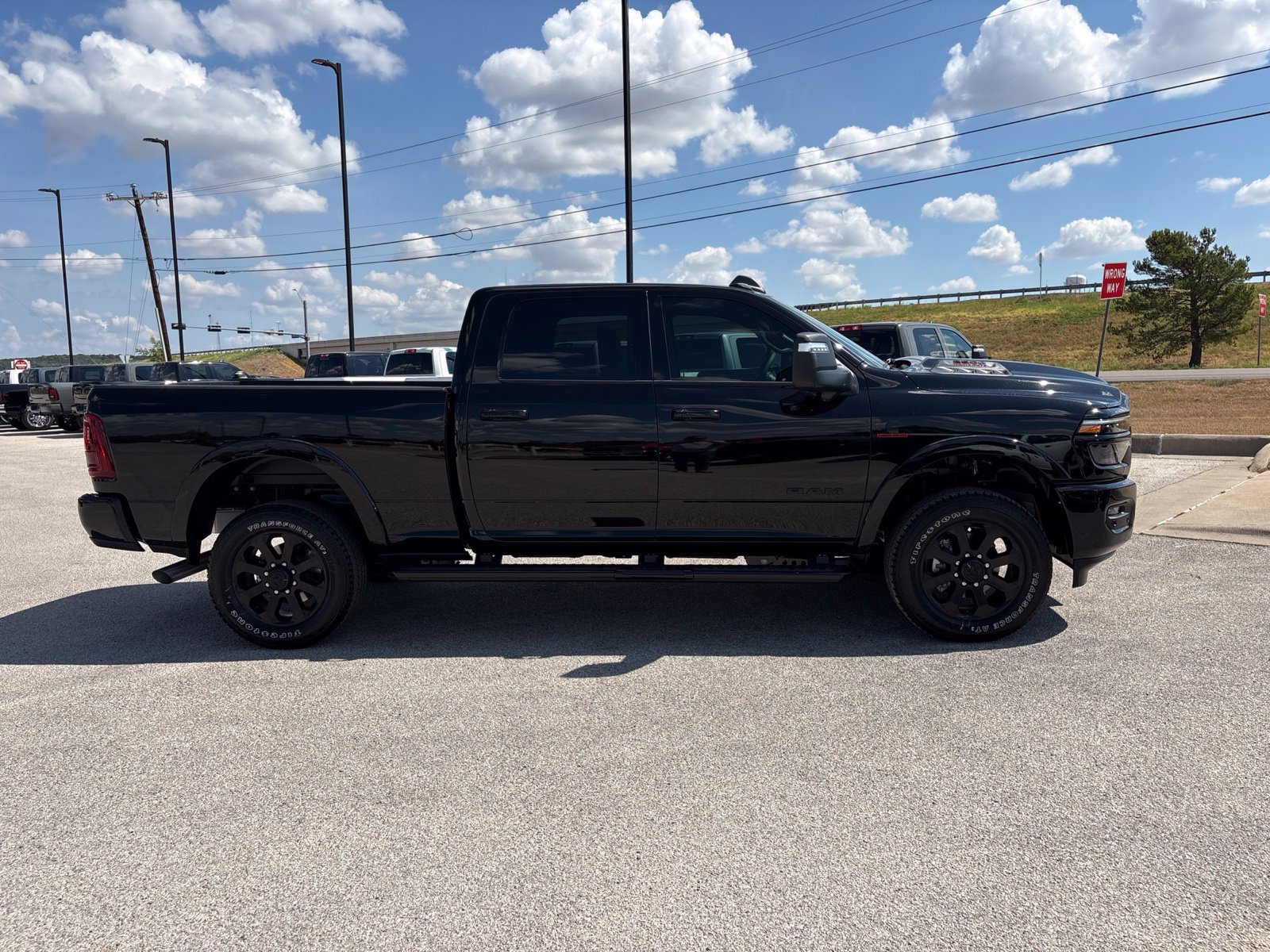 New 2027 RAM 2500 Laramie AWD/4WD image 7