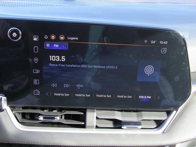 Used 2025 Chevrolet Equinox LT w/ Safety and Technology Package image 13