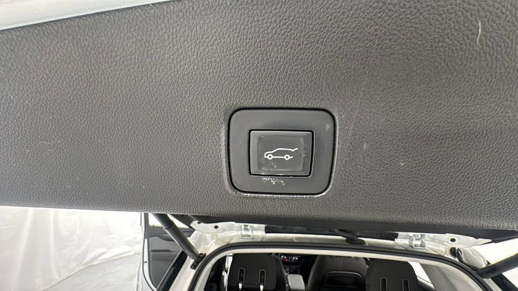 Used 2024 Chevrolet TrailBlazer LT w/ Convenience Package image 16