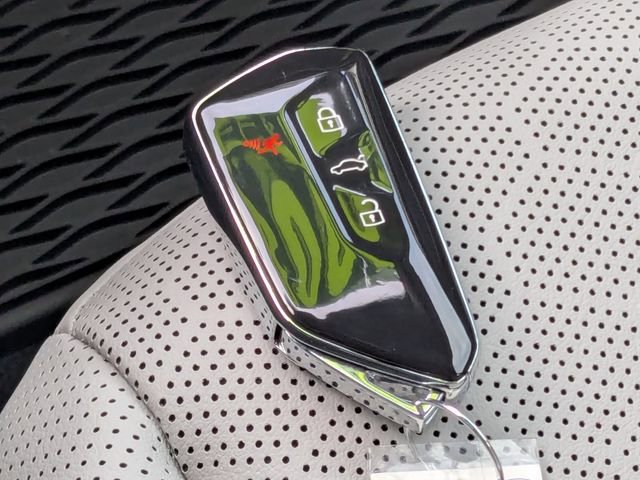 New 2025 Volkswagen ID.4 Pro S image 35