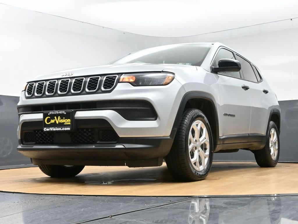 Used 2024 Jeep Compass Sport image 49