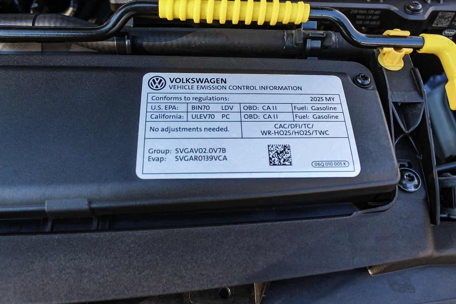 Used 2025 Volkswagen Golf w/ Euro Style Package image 27