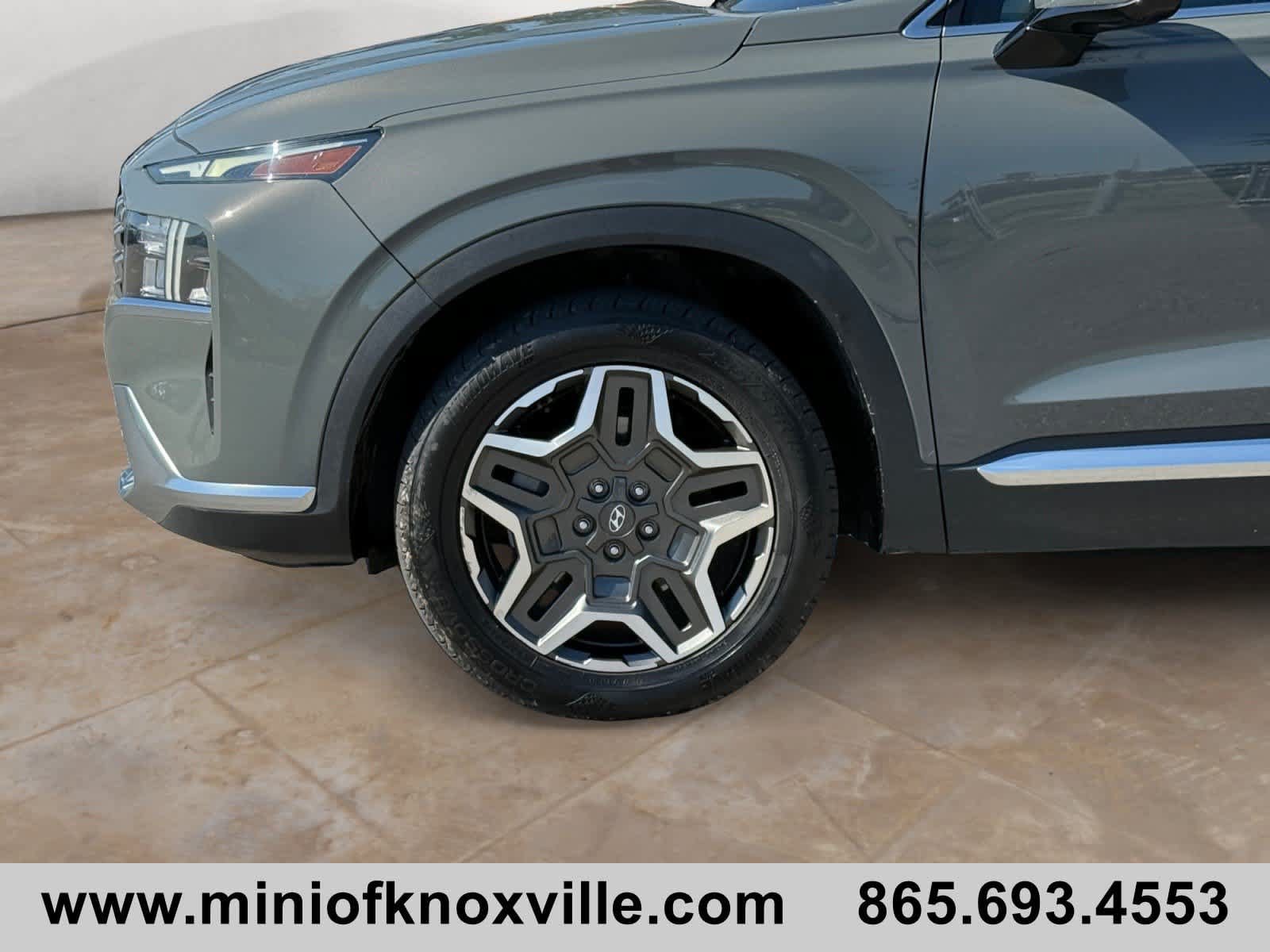 Used 2023 Hyundai Santa Fe SEL Premium AWD/4WD image 9
