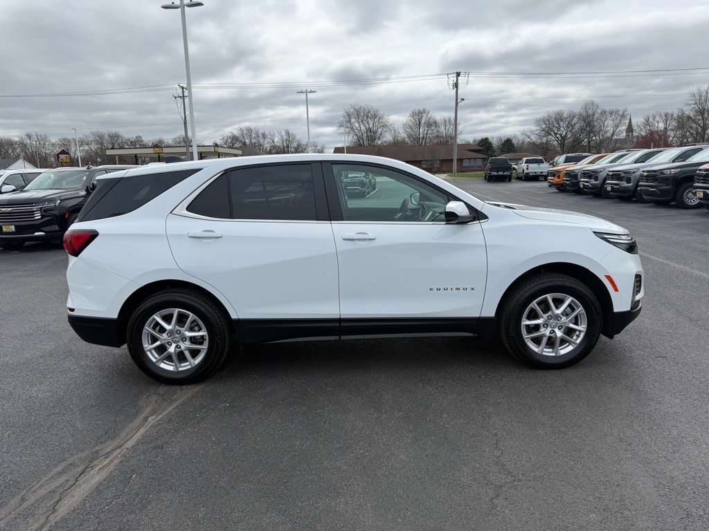 Used 2024 Chevrolet Equinox LT AWD/4WD image 6