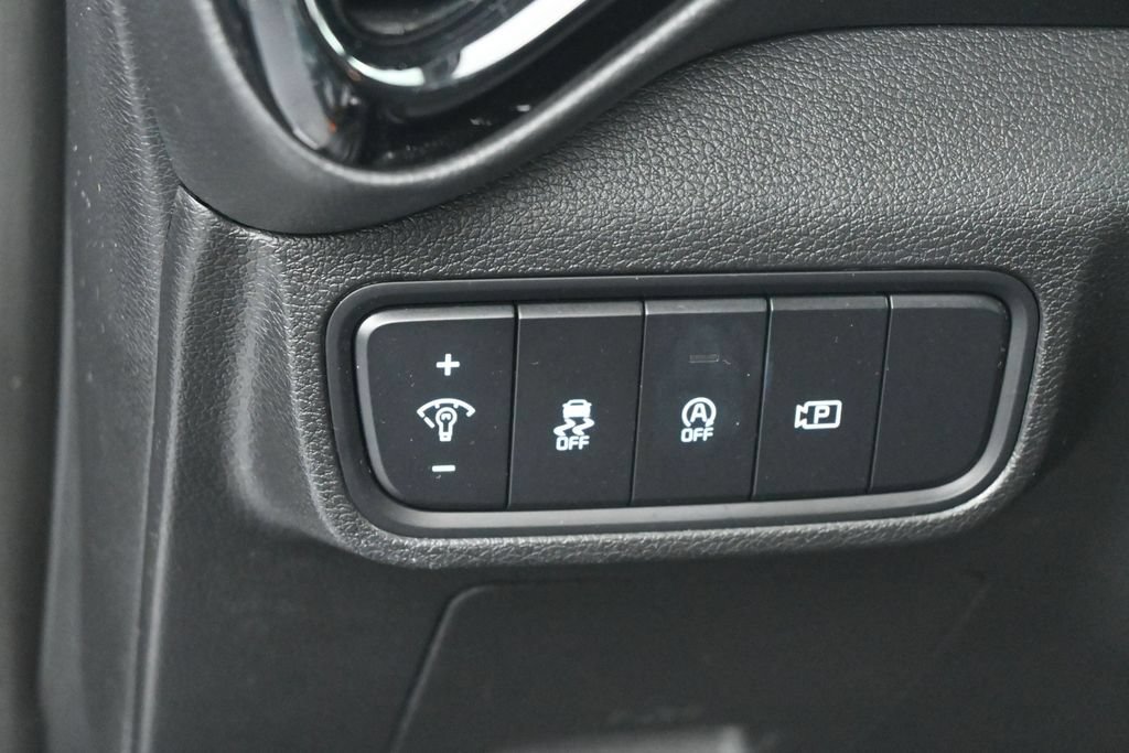 Used 2023 Kia Soul S FWD image 16