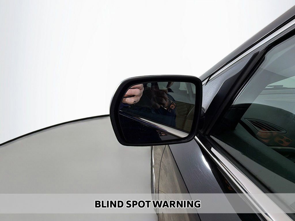 Used 2023 Ford Edge SEL w/ Convenience Package image 3