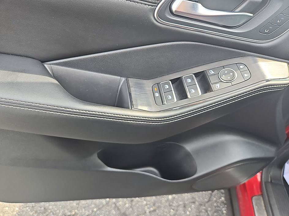 Certified 2023 Nissan Rogue Platinum w/ Platinum Premium Package AWD/4WD image 15