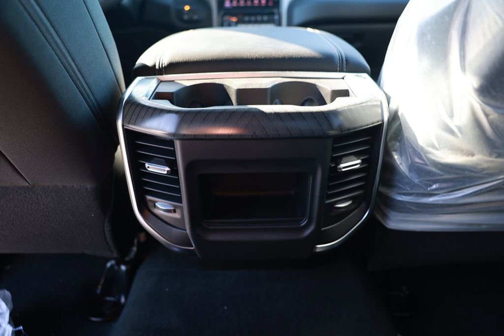 New 2026 RAM 2500 Big Horn AWD/4WD image 31