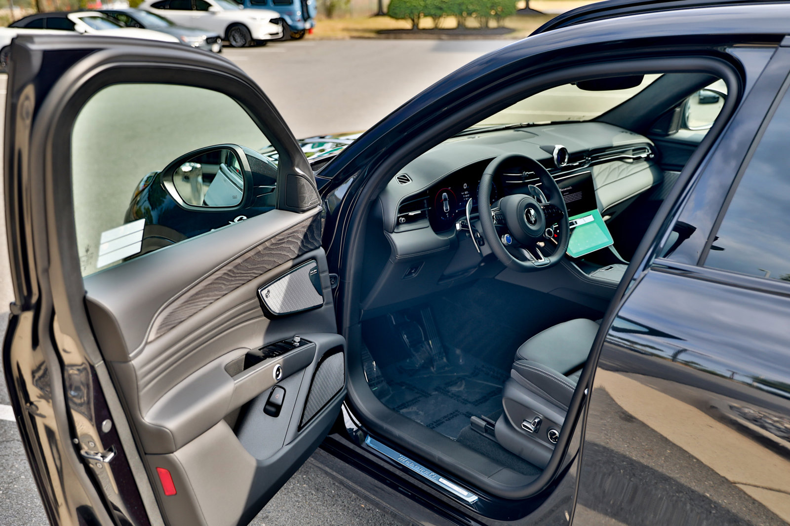 New 2024 Maserati Grecale GT image 12