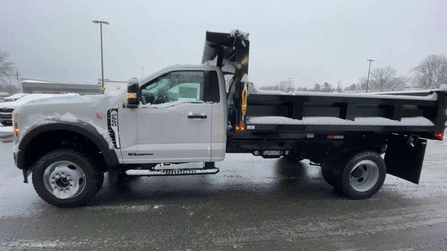 New 2025 Ford F550 4x4 Regular Cab Super Duty image 5
