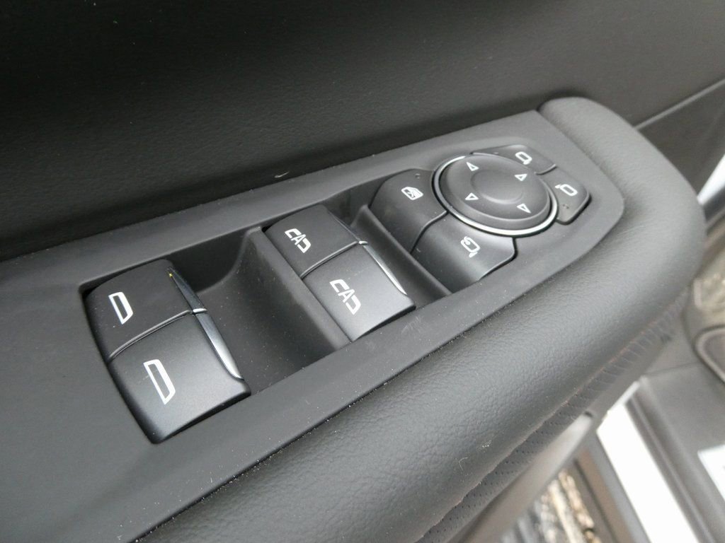 New 2026 Chevrolet Suburban High Country image 25