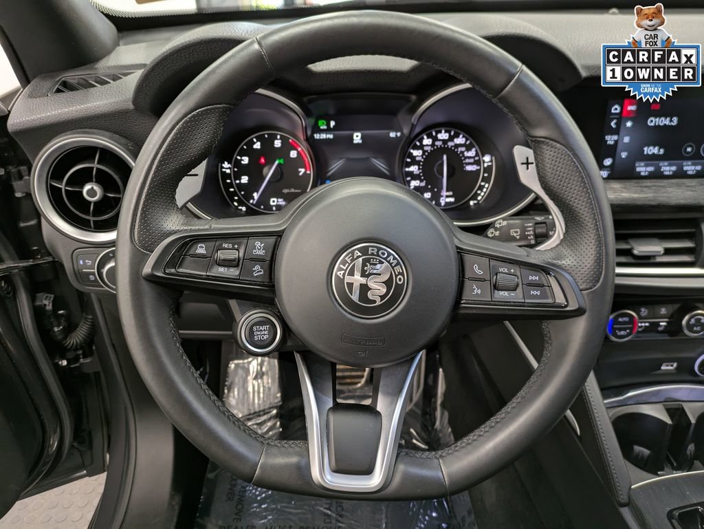 Used 2023 Alfa Romeo Stelvio Sprint image 20