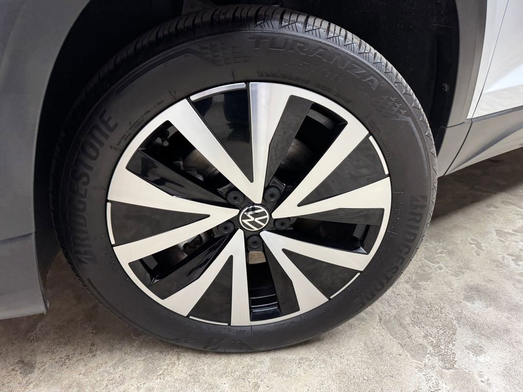 Used 2022 Volkswagen Taos SE image 30