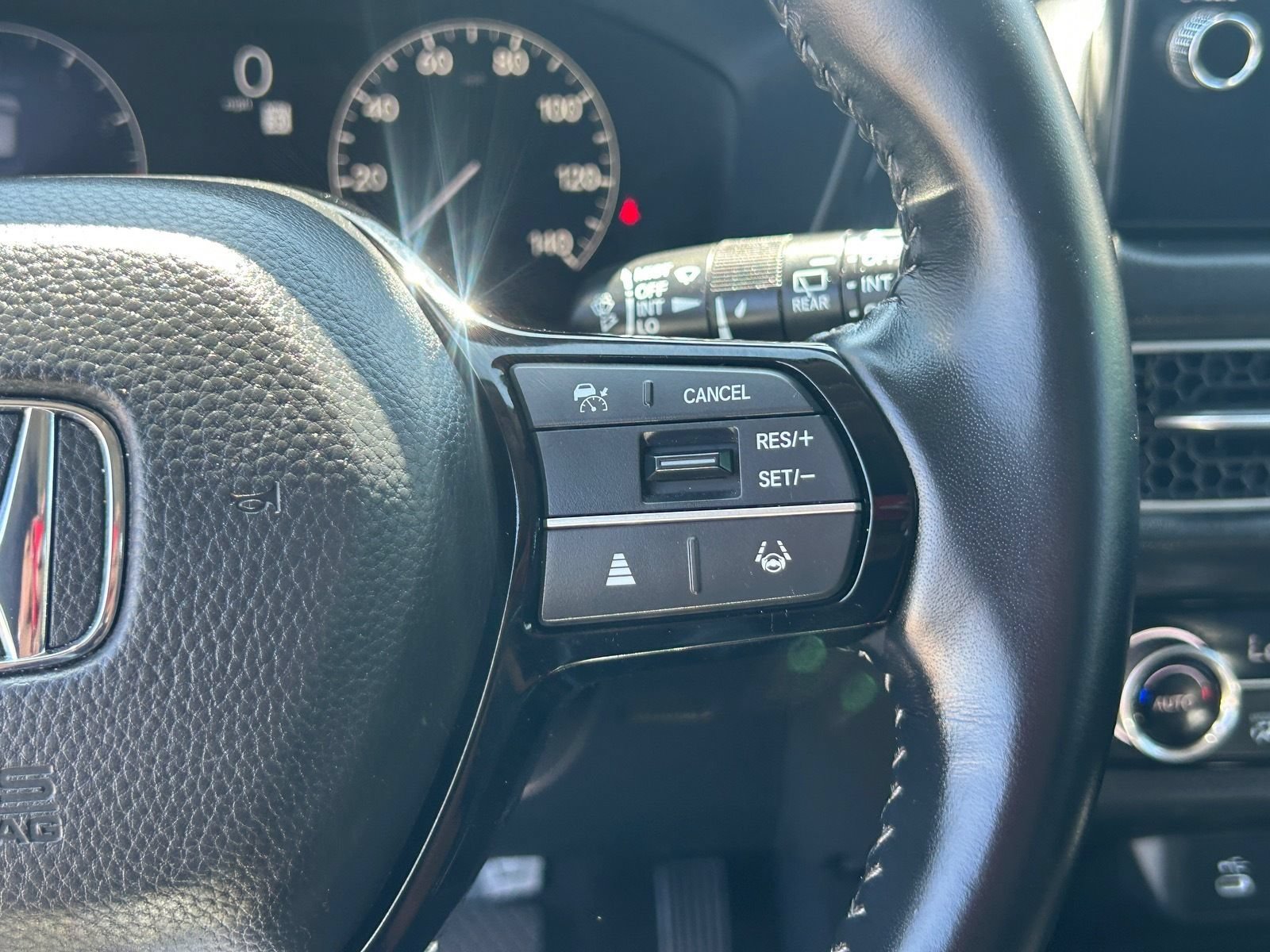 Used 2026 Honda HR-V EX-L image 32
