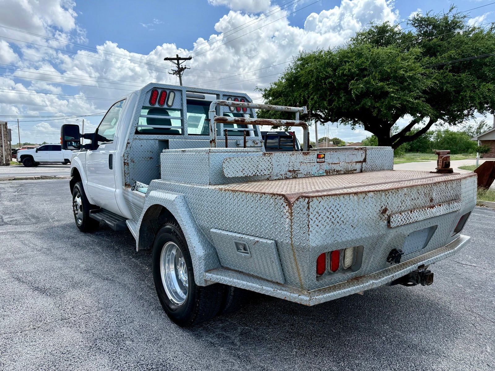 Used 2016 Ford F350 XL w/ Power Equipment Group AWD/4WD image 5