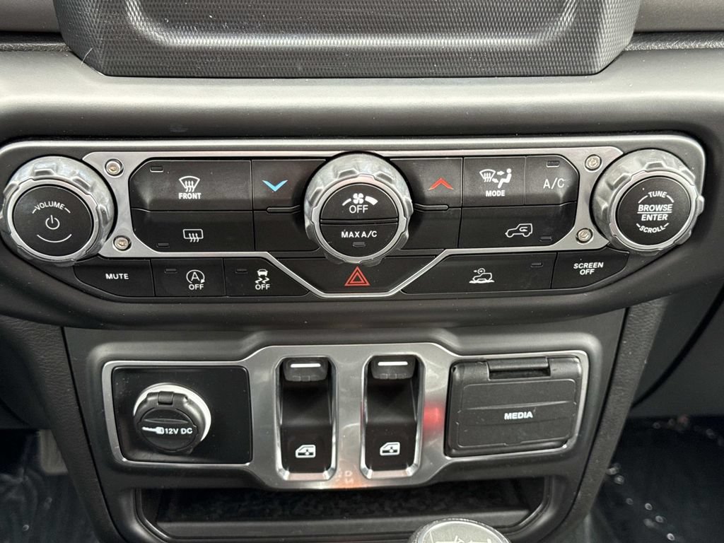 Used 2023 Jeep Wrangler Sport AWD/4WD image 5